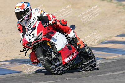 media/Nov-16-2025-Race Pace (Sun) [[8c5fa54630]]/Verified Riders/1-Turns 9 and 10 (925am)/